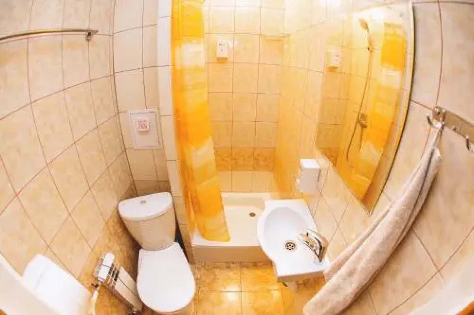 Mini-Hotel At Grandfather Lenin's