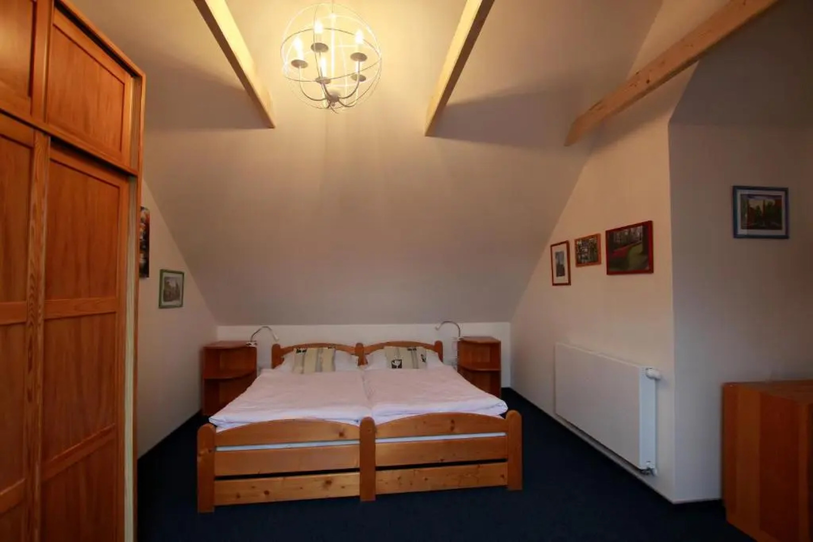 Hostinec a penzion Dolní Dvůr