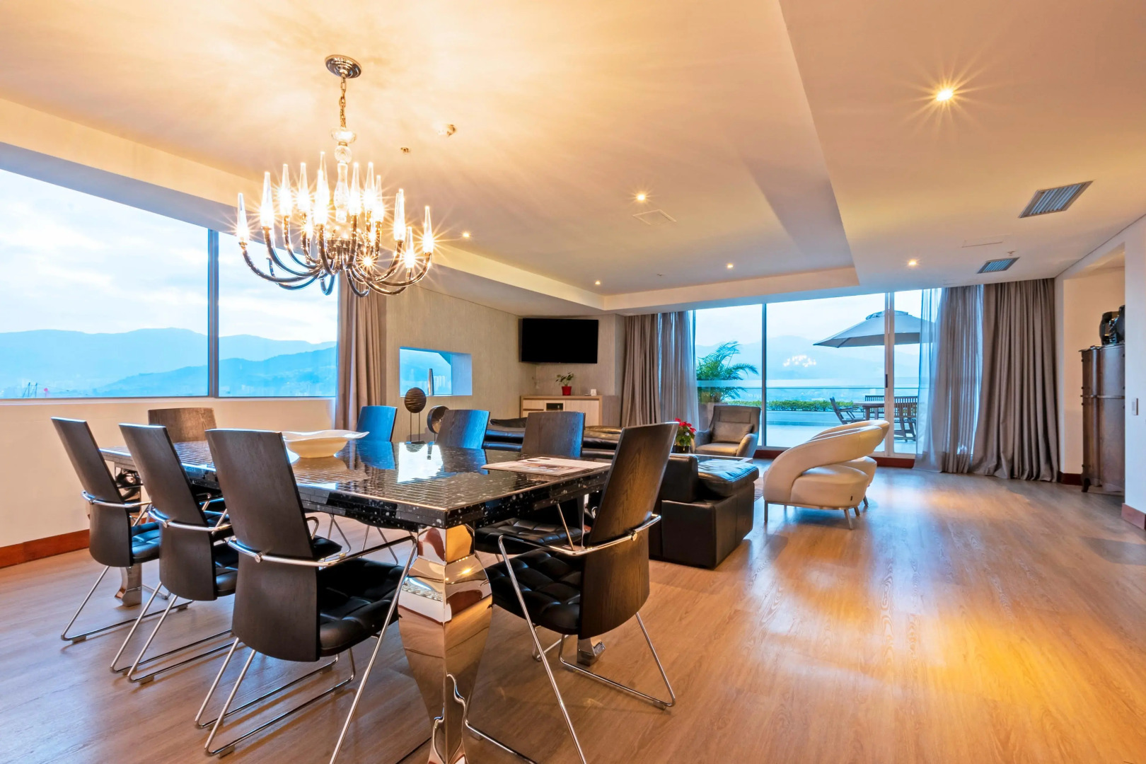 Hotel San Fernando Plaza