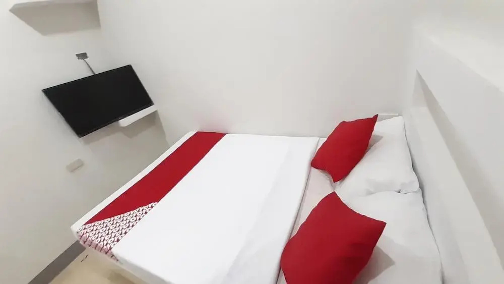 Jrja Hotel by OYO Rooms