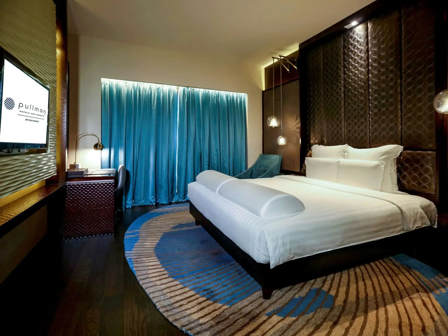 Pullman New Delhi Aerocity Hotel