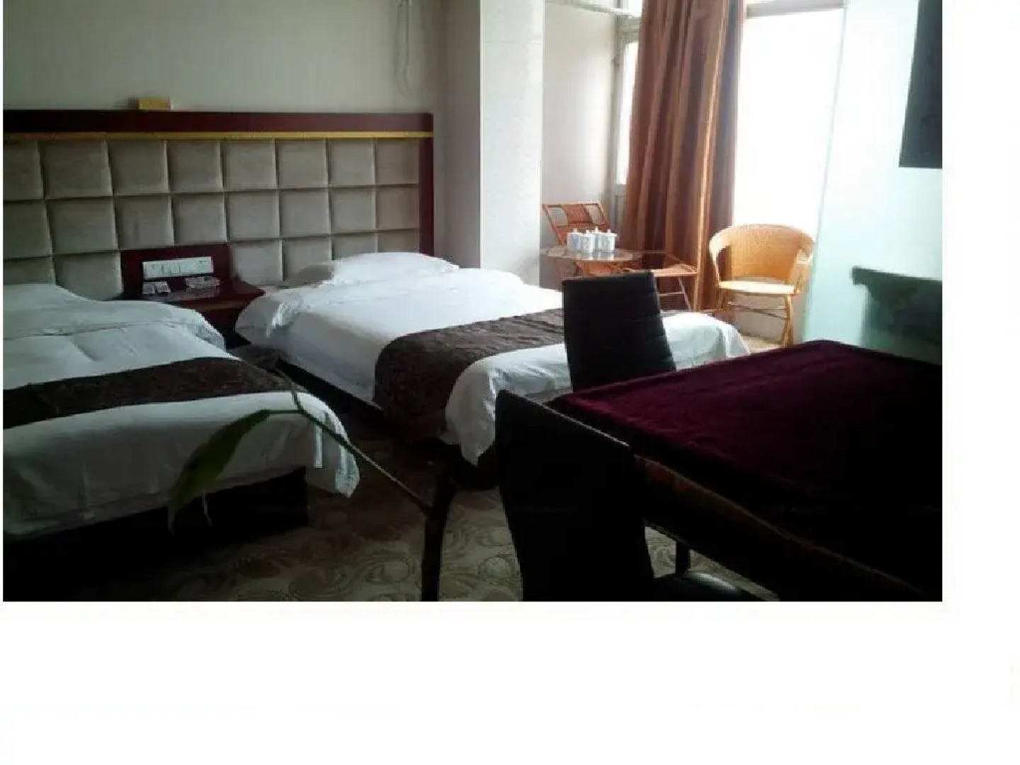 Yulin Kaiyulin Business Hotel