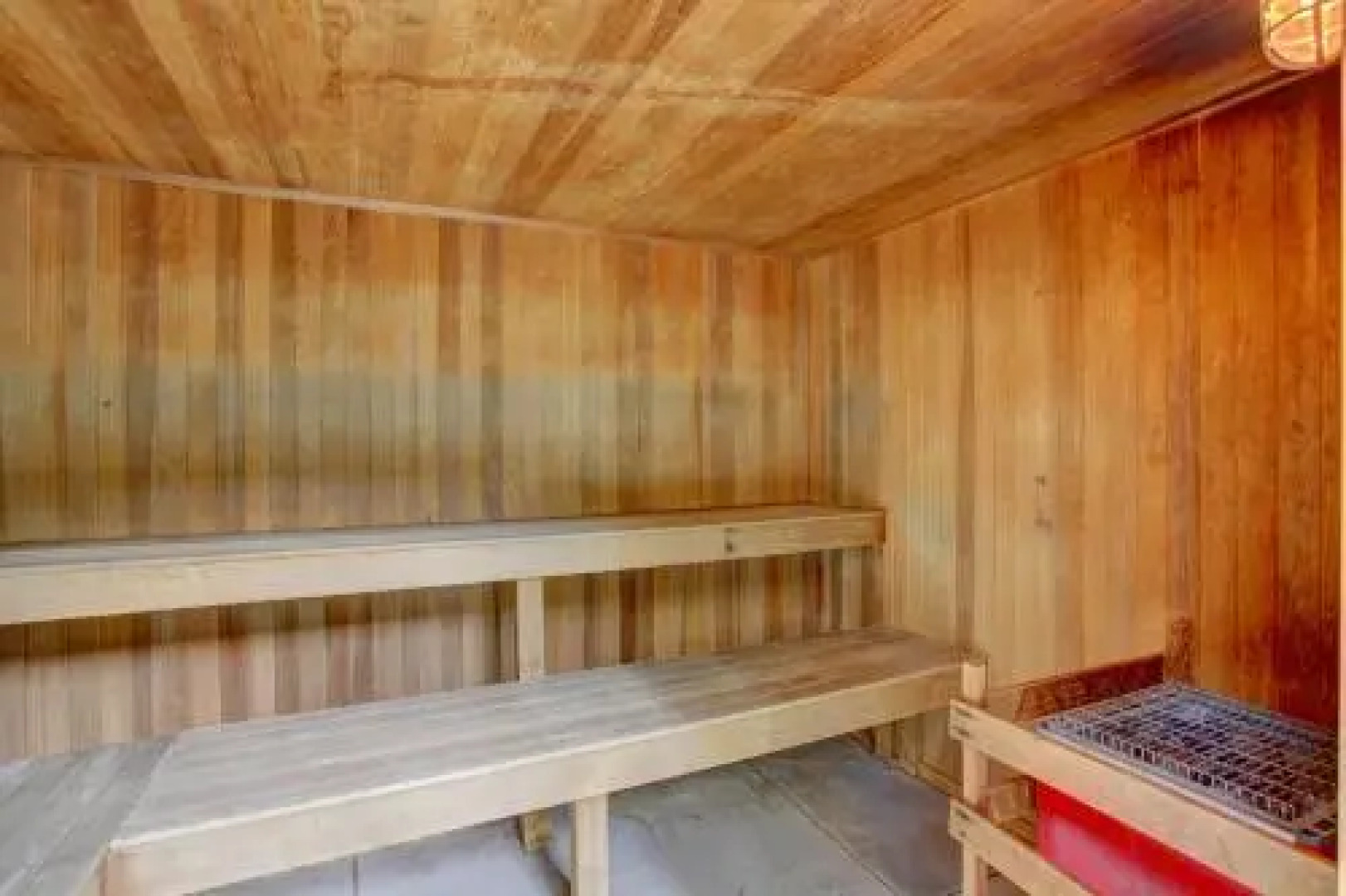 A203 Treehouse 2 Bedroom Condo by Redawning