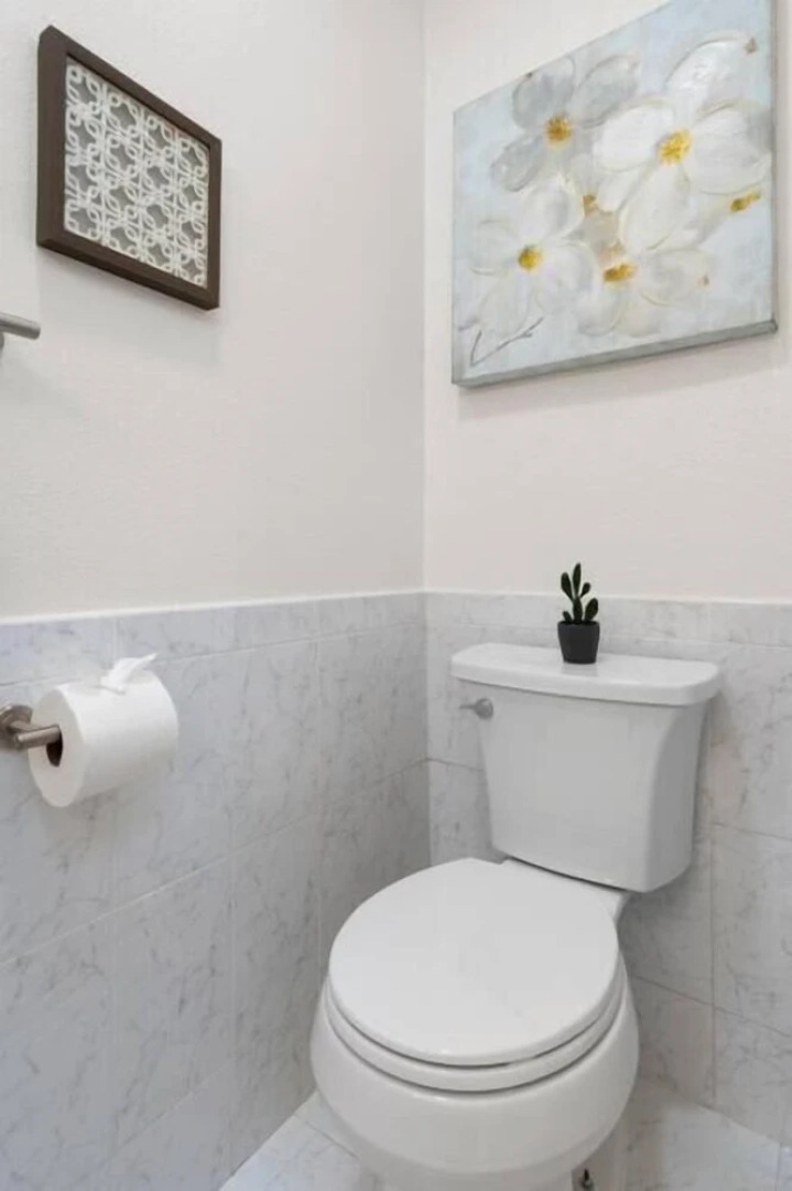 Stunning 2 Bedroom 1 Bath Home near BART