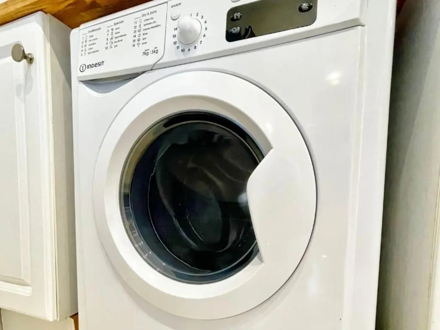 The Snagge I eco-Serviced Accommodation I A Cute Detached House I Large Garden I Pet Friendly I Free Parking I By SILVA