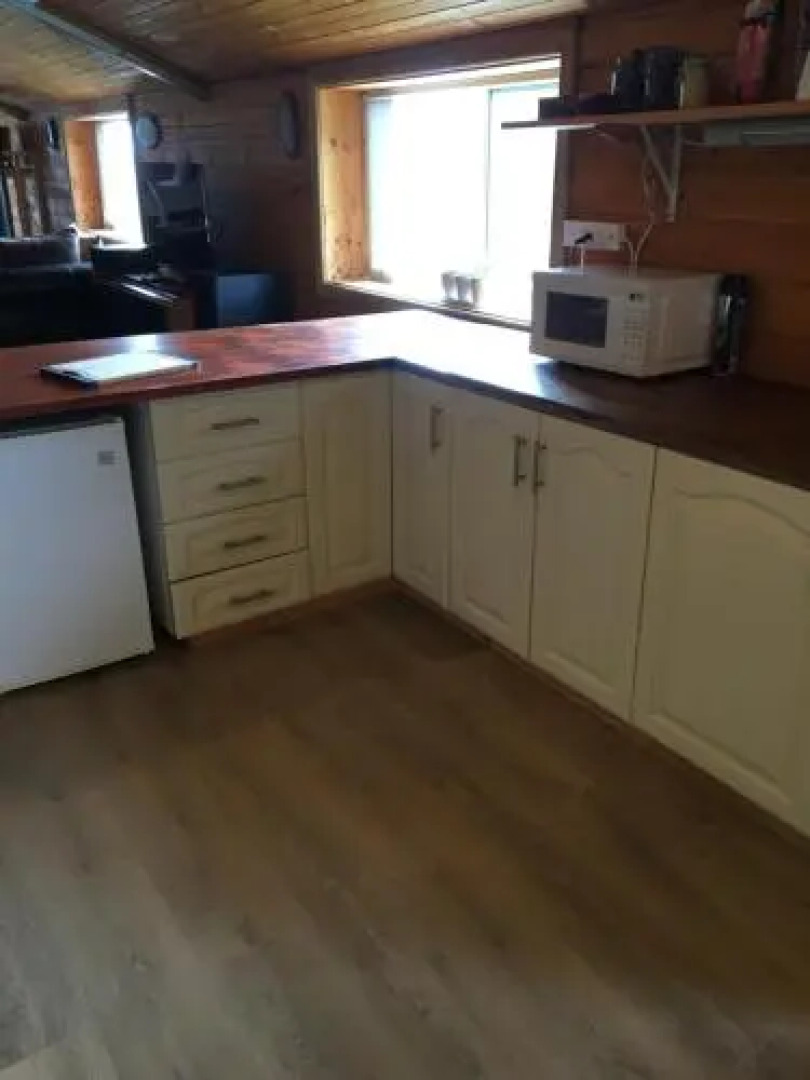 Springmead Rustic Cabin