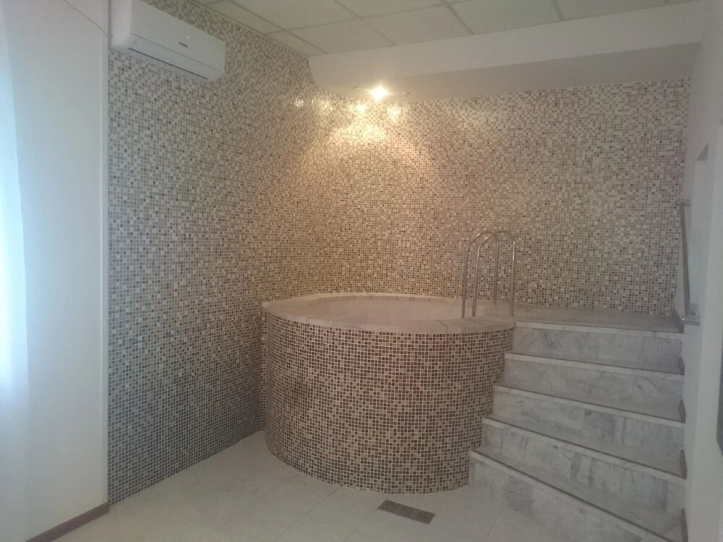 No Problem Hotel at Glinka Street