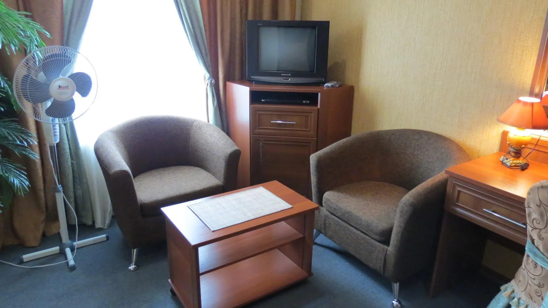 Отель Эсмеральд