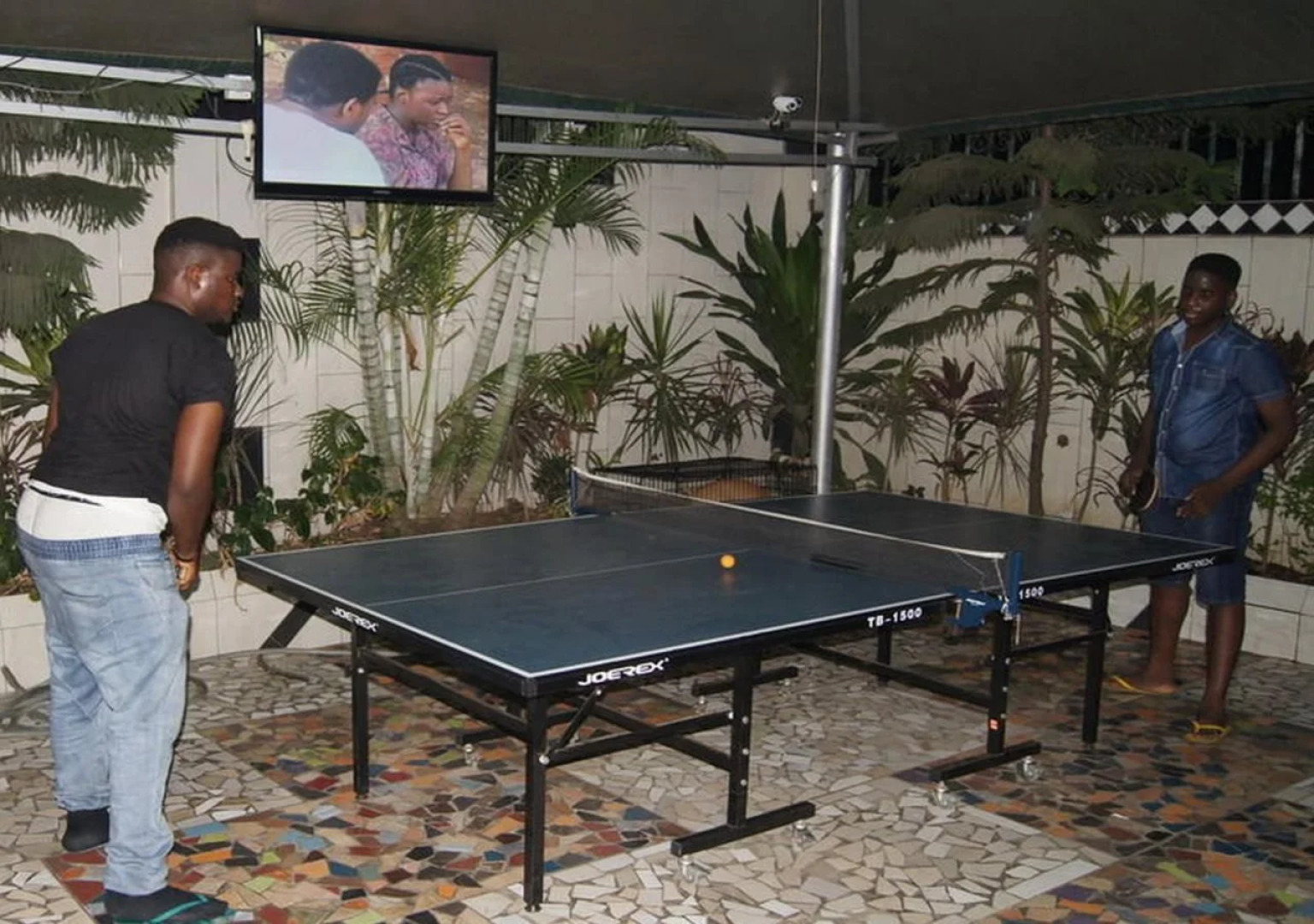 Royalview Hotel And Suites