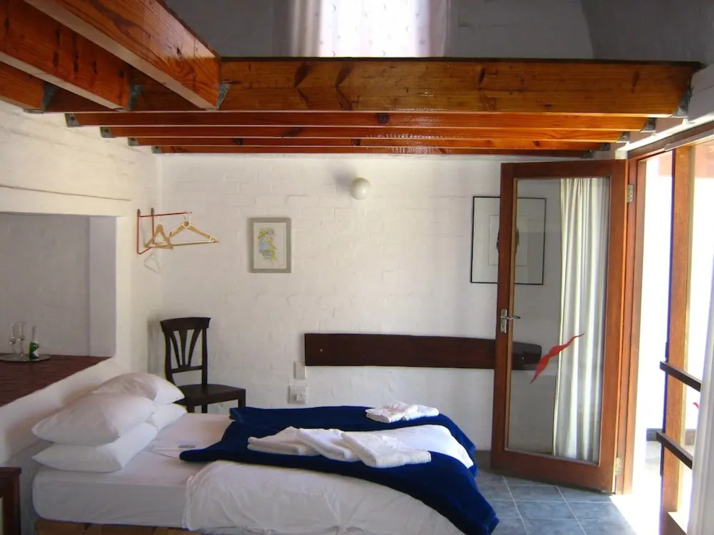 Alternative Space B & B