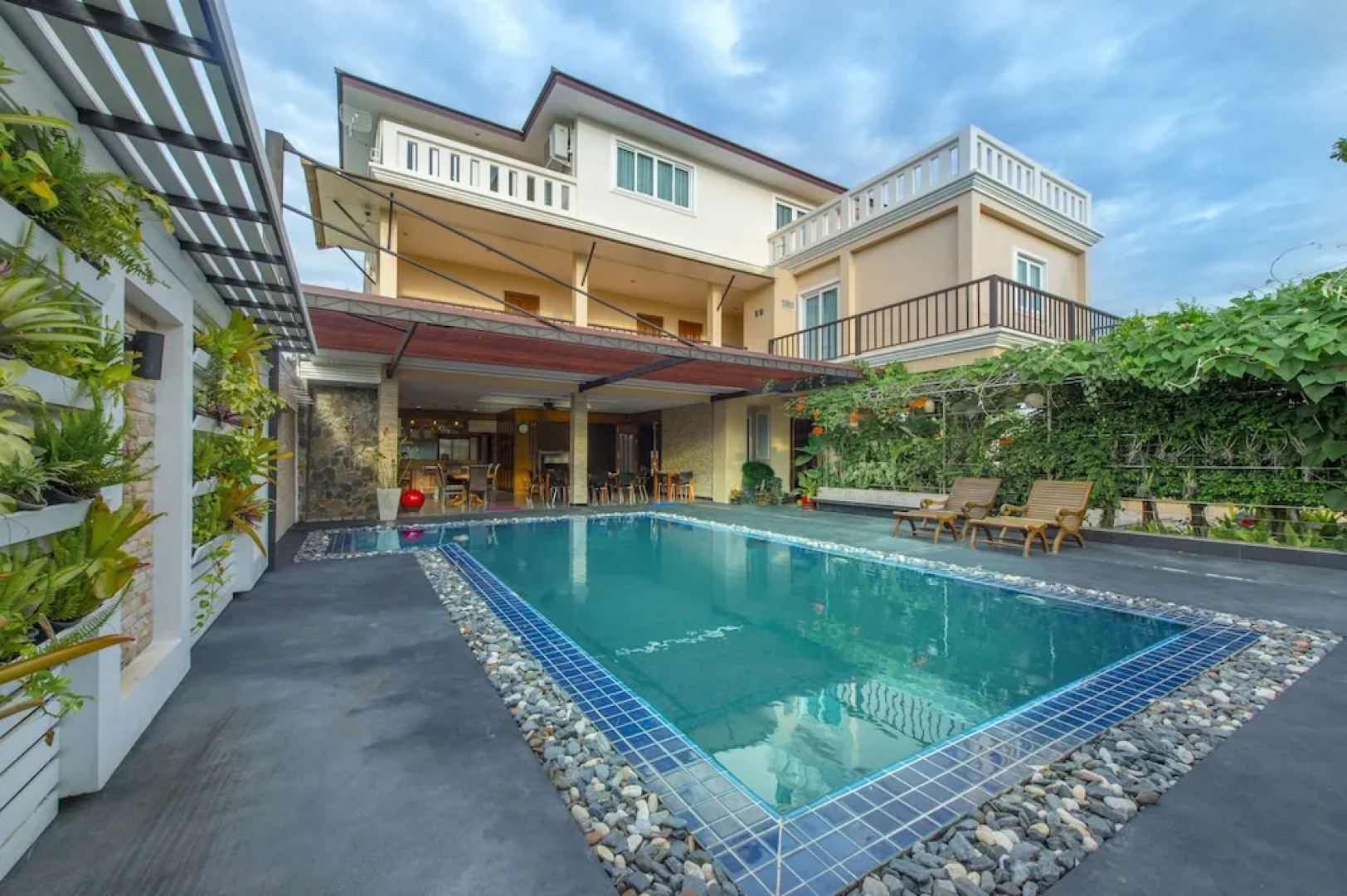 The Canal Ratchaburi