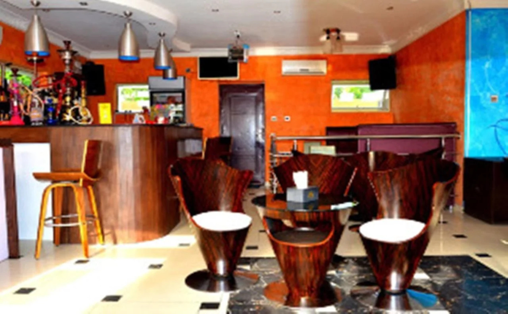 Bleu Ivy Hotel And Suites