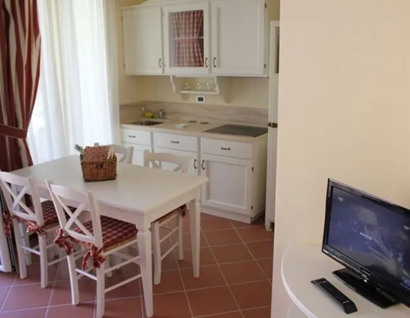 Villa Rosella Resort