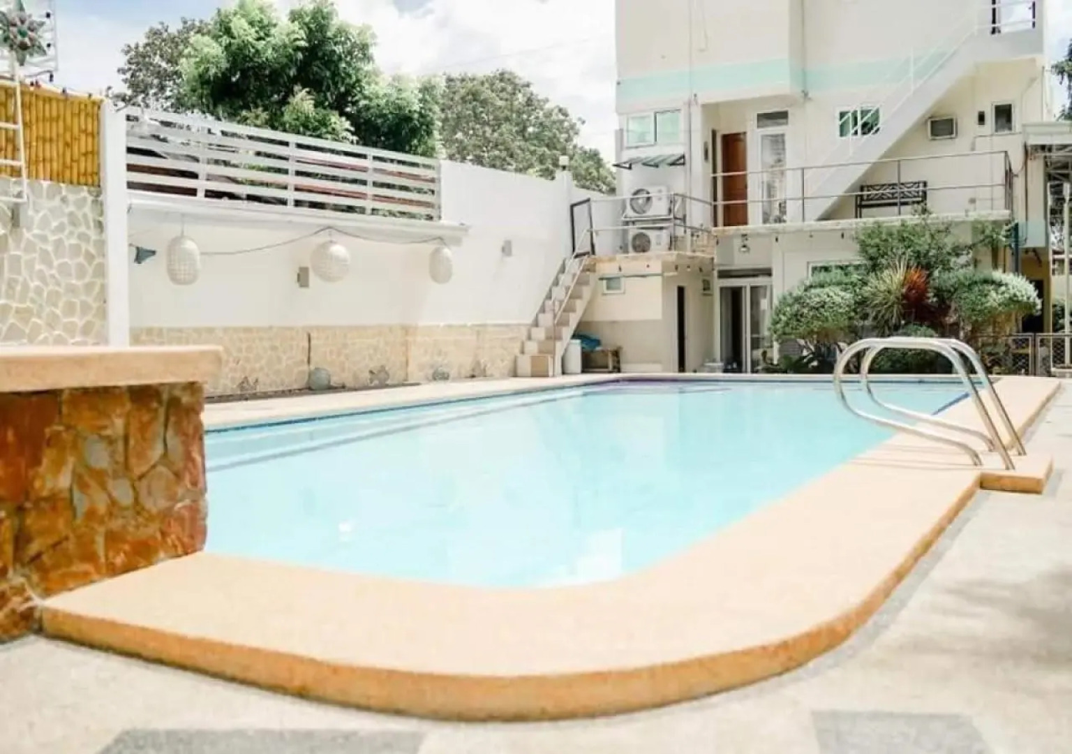 RedDoorz @ Elicon Suites Tagbilaran