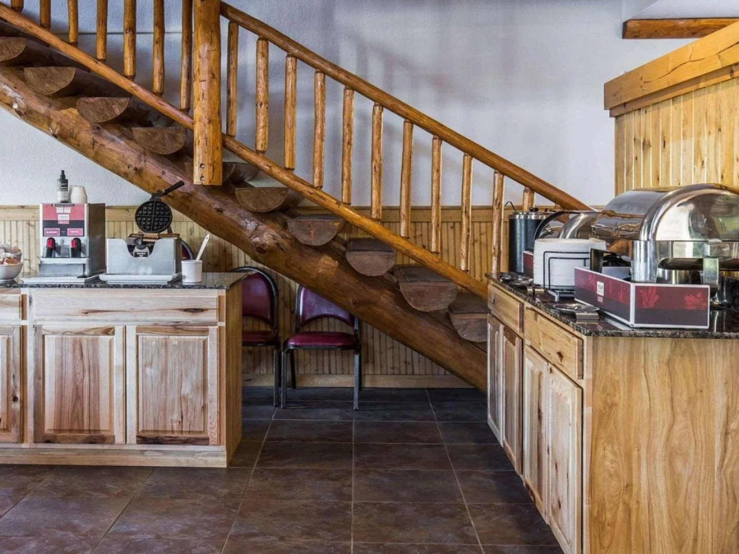 Antler Lodge - Gardiner MT