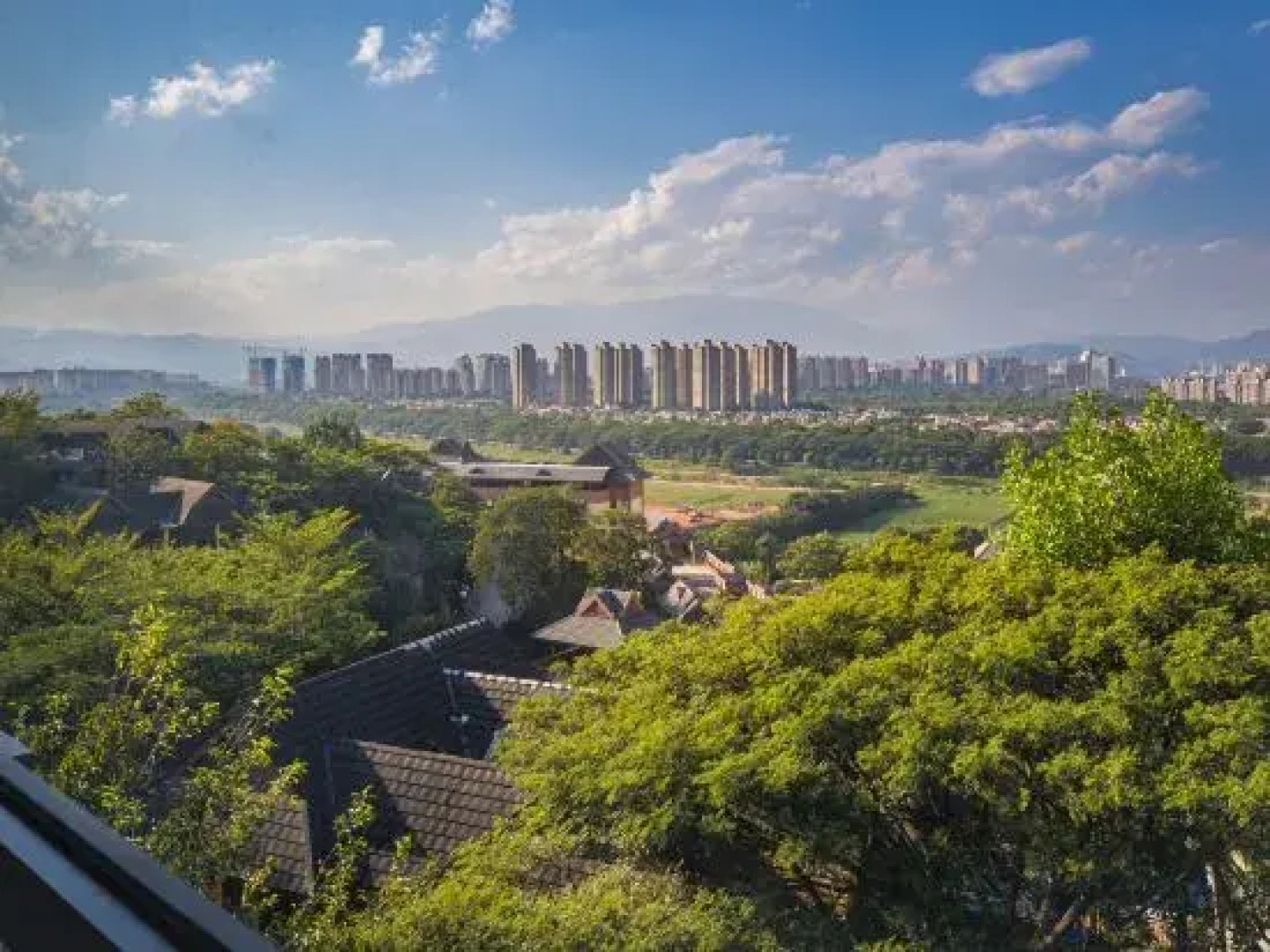 Xishuangbanna Jinghong Zhongtai Homestay (Rainforest Lanshan Branch)