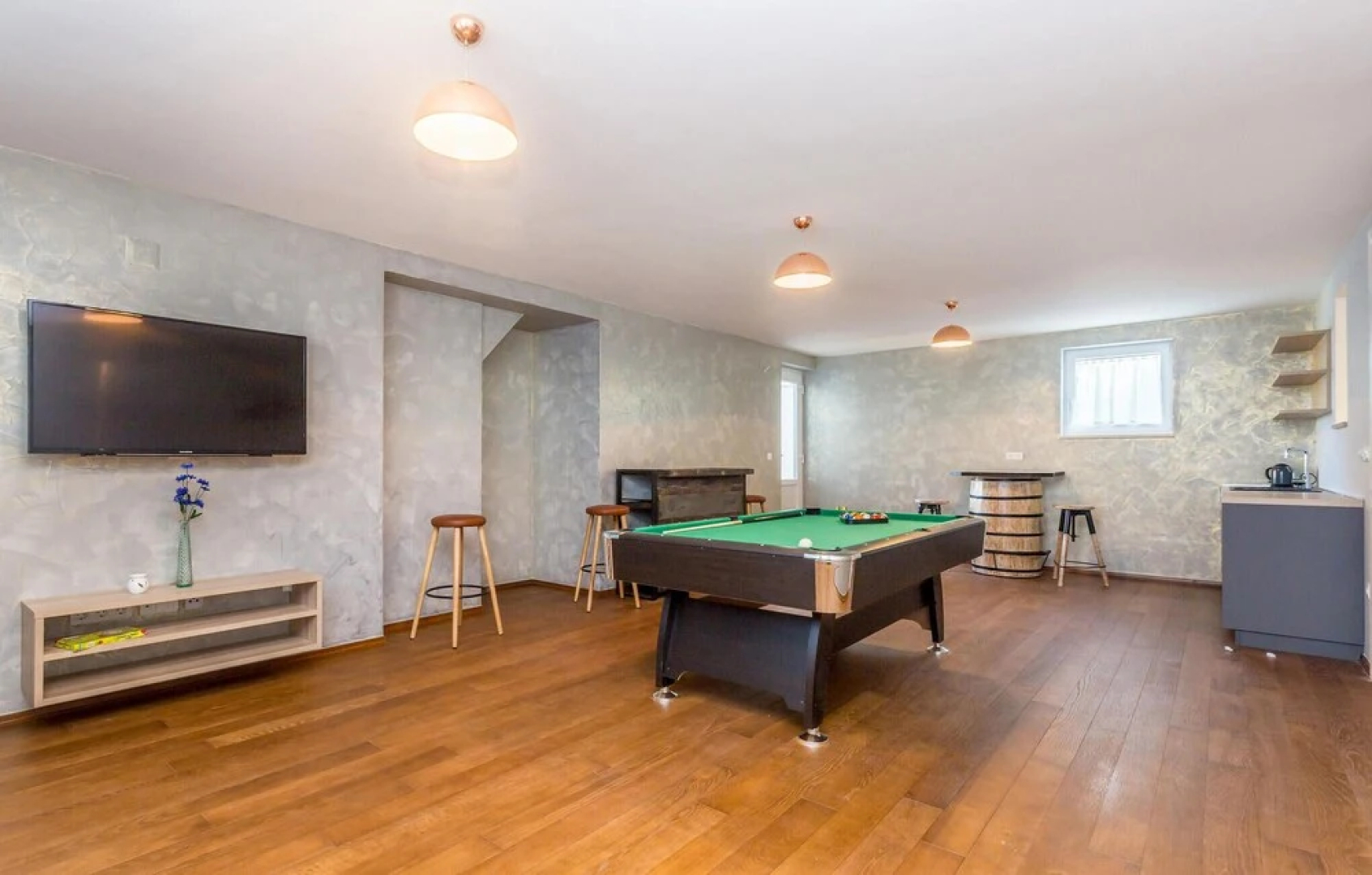 Awesome Home in Malinska with Outdoor Swimming Pool, Hot Tub & 4 Bedrooms