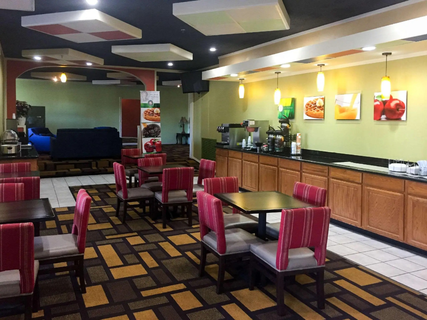 Quality Inn & Suites Lenexa Kansas City