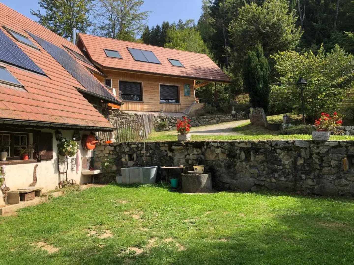 La Maison de Jean (Adults Only)