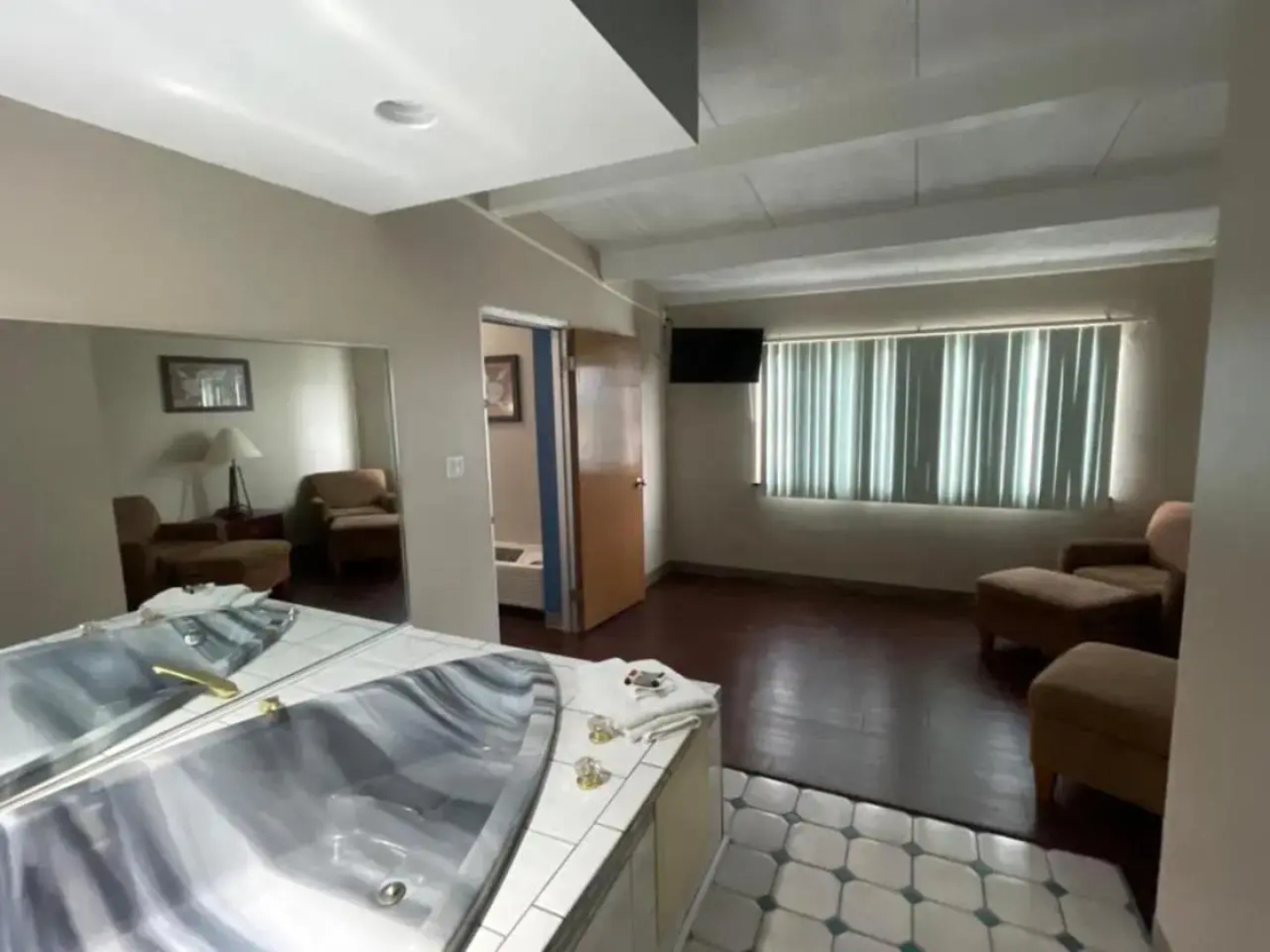 Knights Inn Bay City