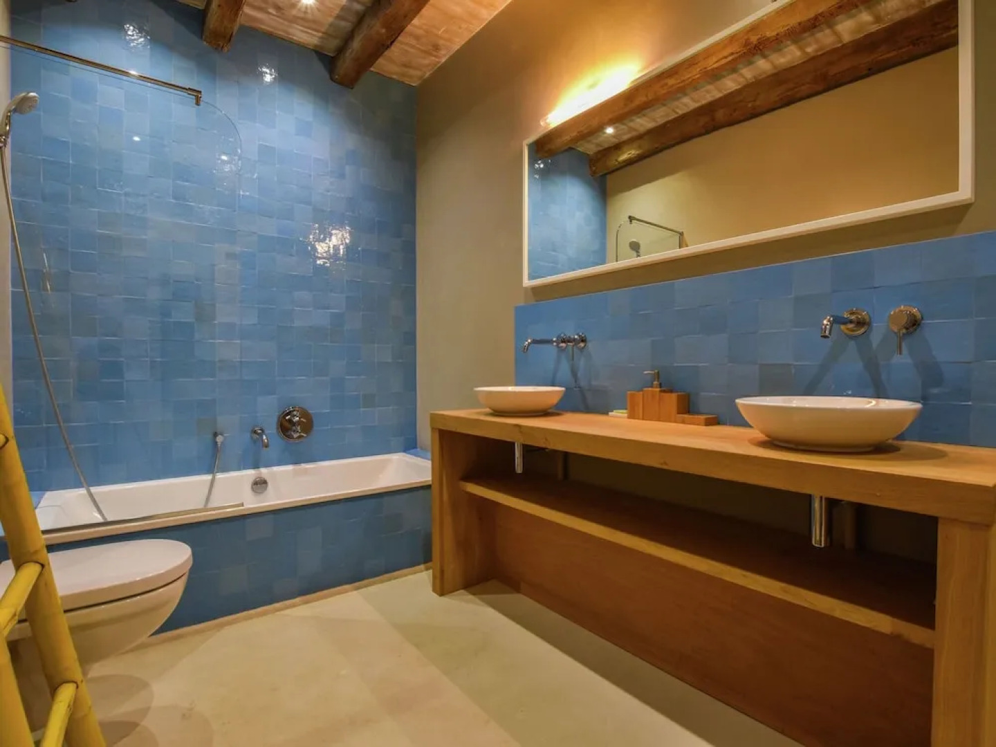 Plush Mansion on a High-end Property in Saint-germain-de-belvès With Pool