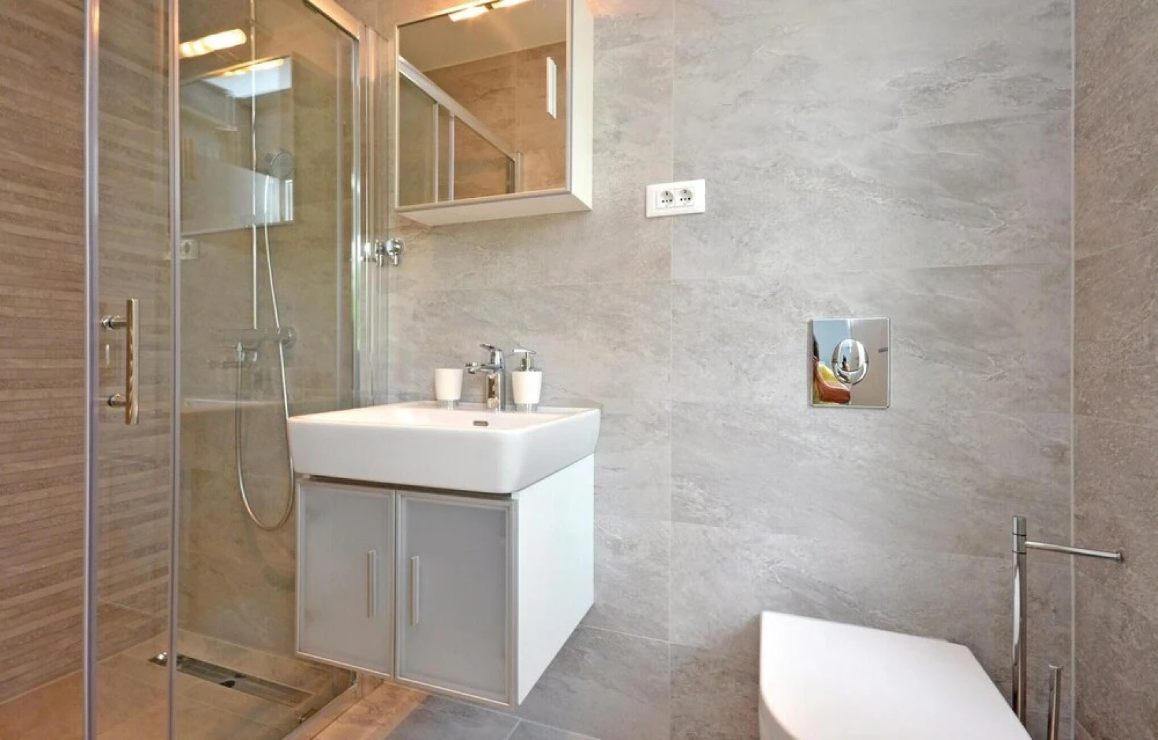Amazing Home in Split With Wifi and 5 Bedrooms