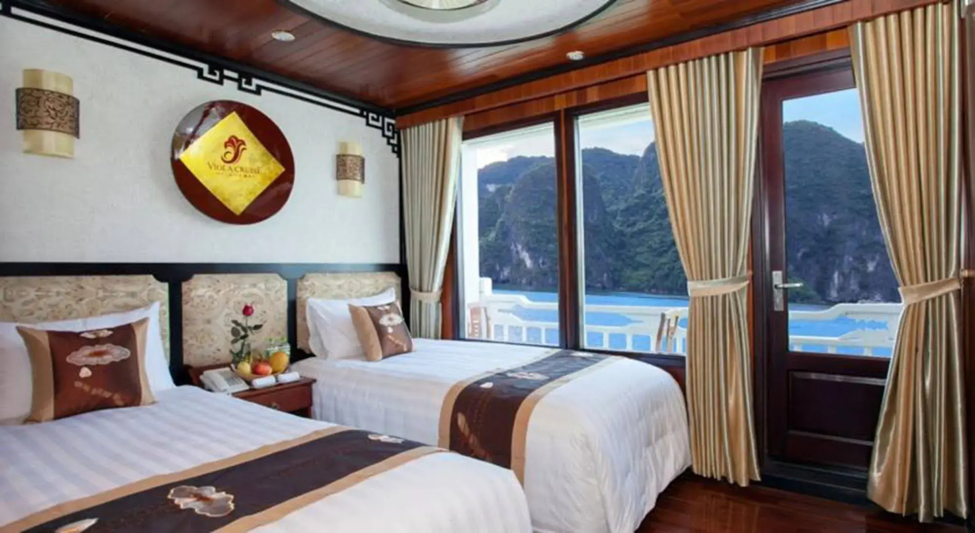 Viola Cruise Halong Bay
