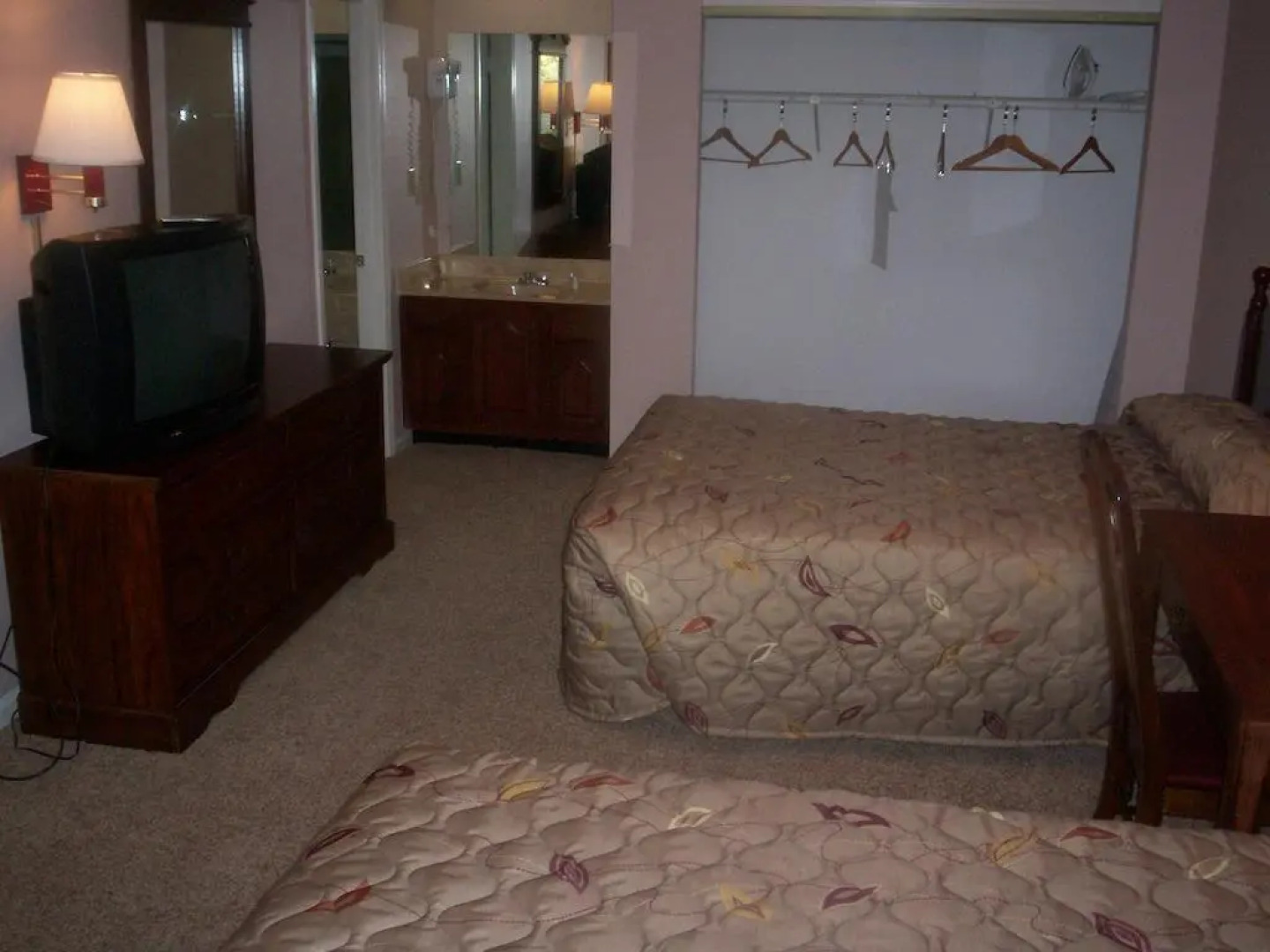 Rime Garden Inn & Suites