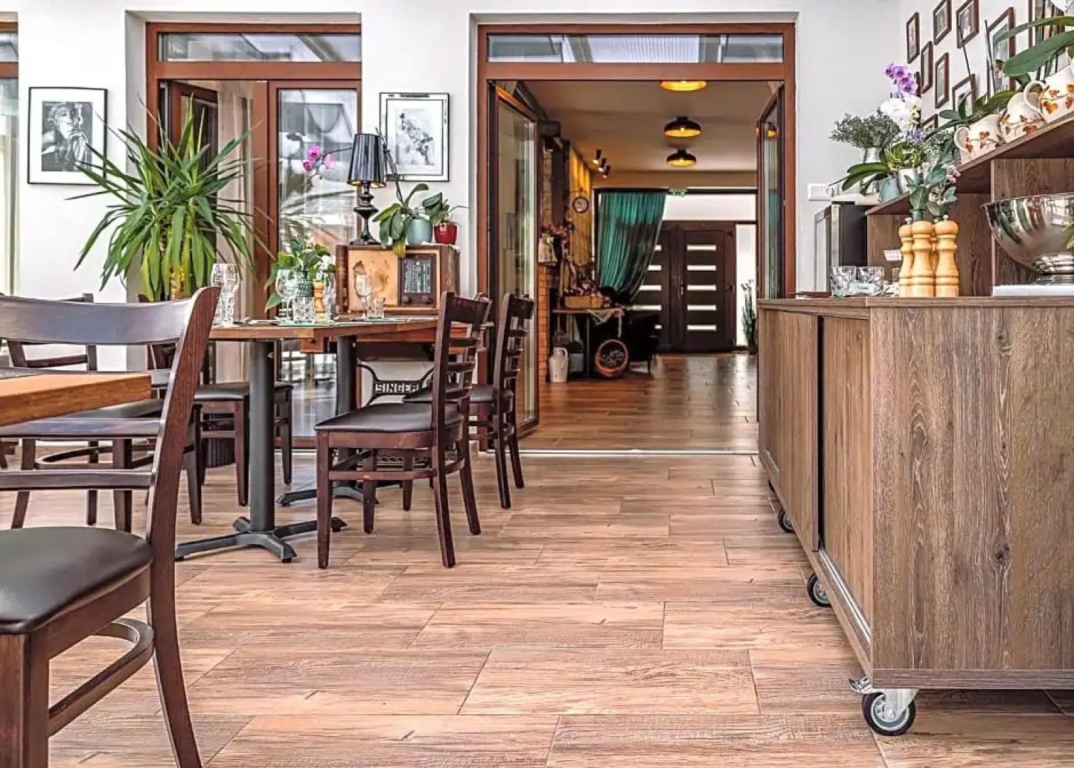 Dreko Panzió és Borbisztró