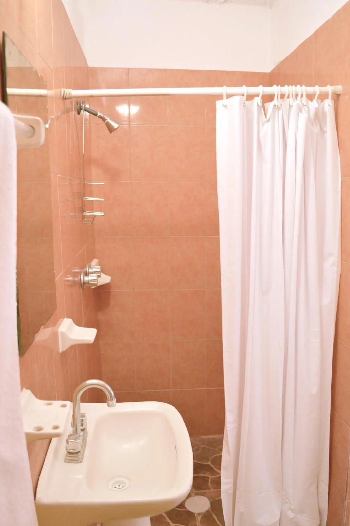 Hotel Posada de Roger - Near Los Muertos Beach