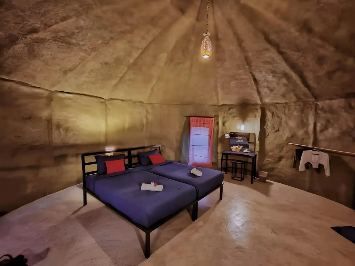 Avartarn Miracles Hotel