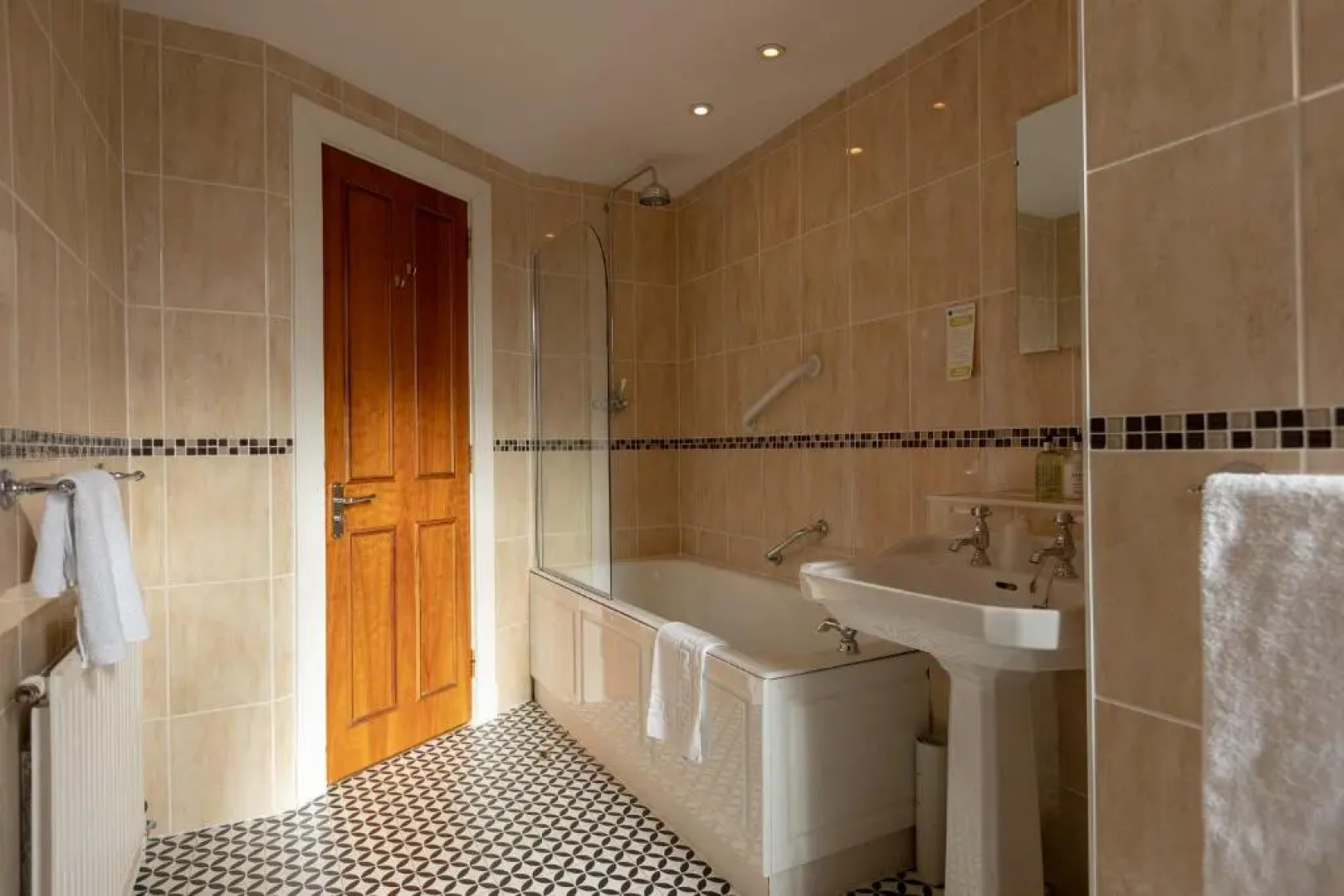 The Grant Arms Hotel