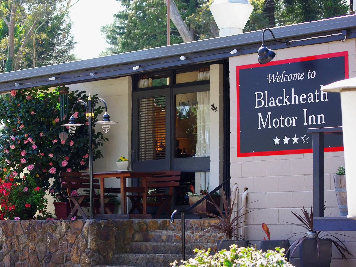 Blackheath Motor Inn