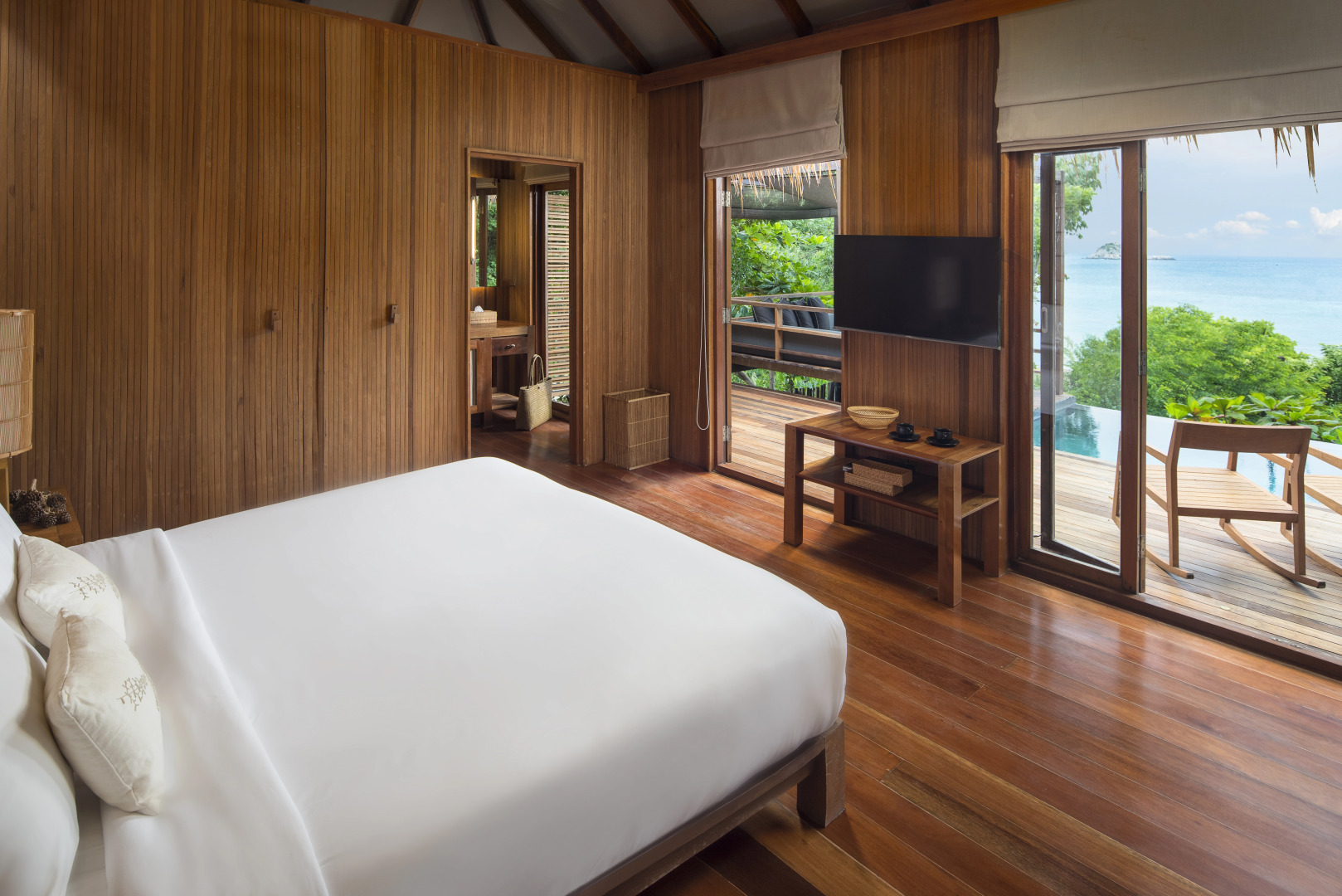 Haadtien Beach Resort