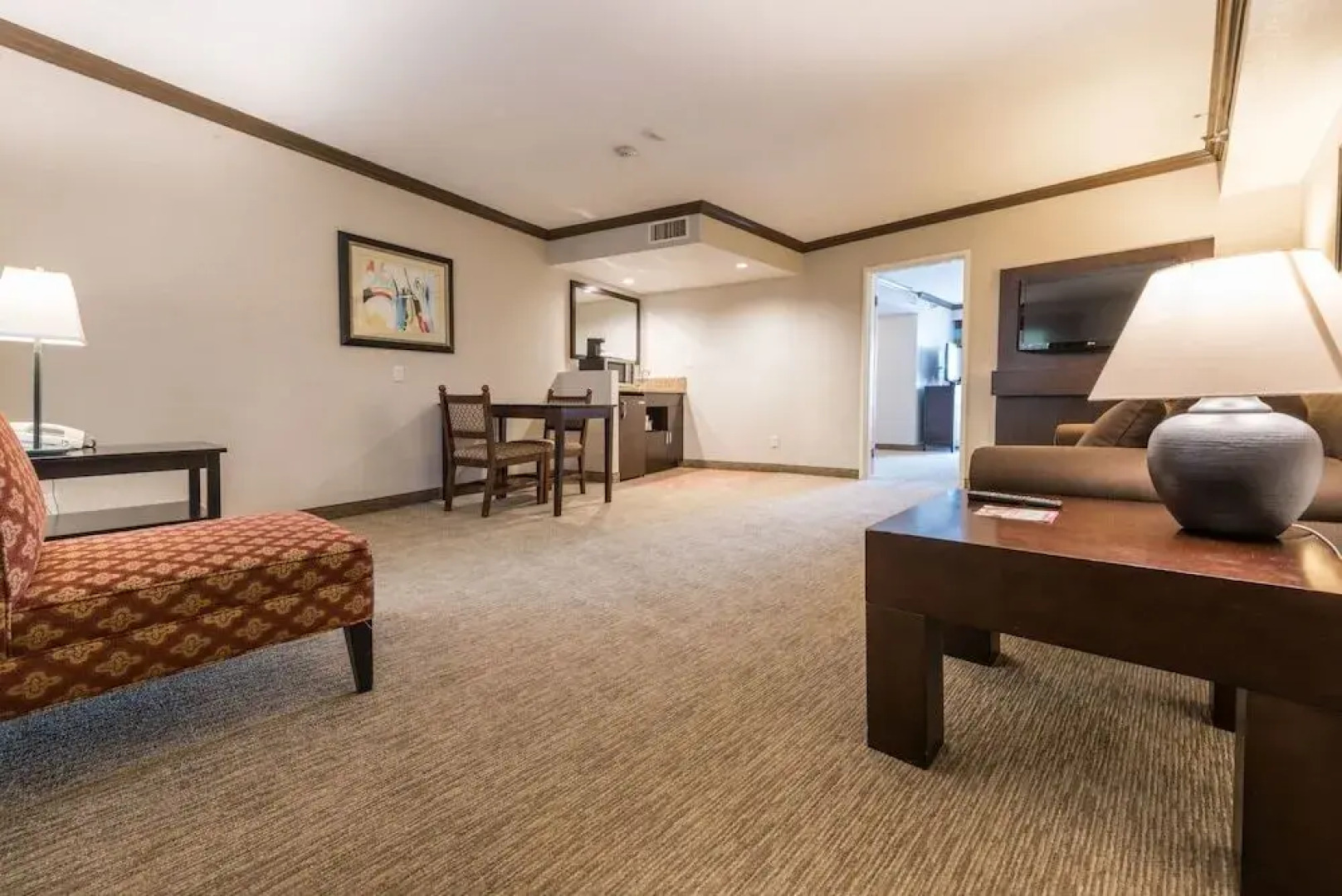 Radisson Suites Covina