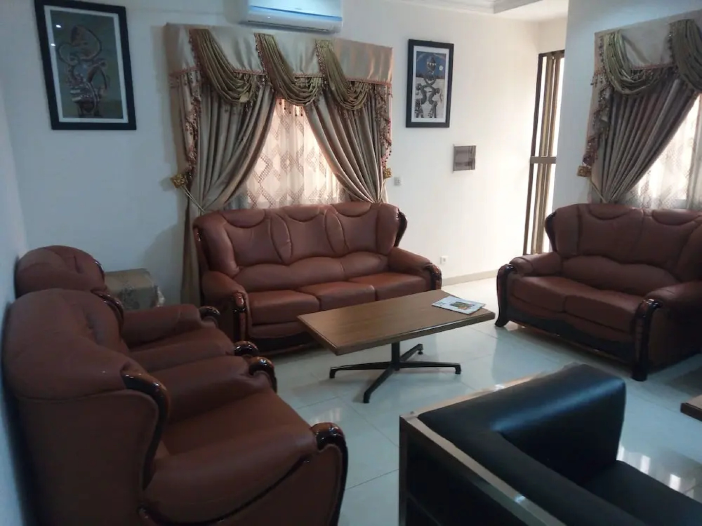 Sarada Lodge Hotel