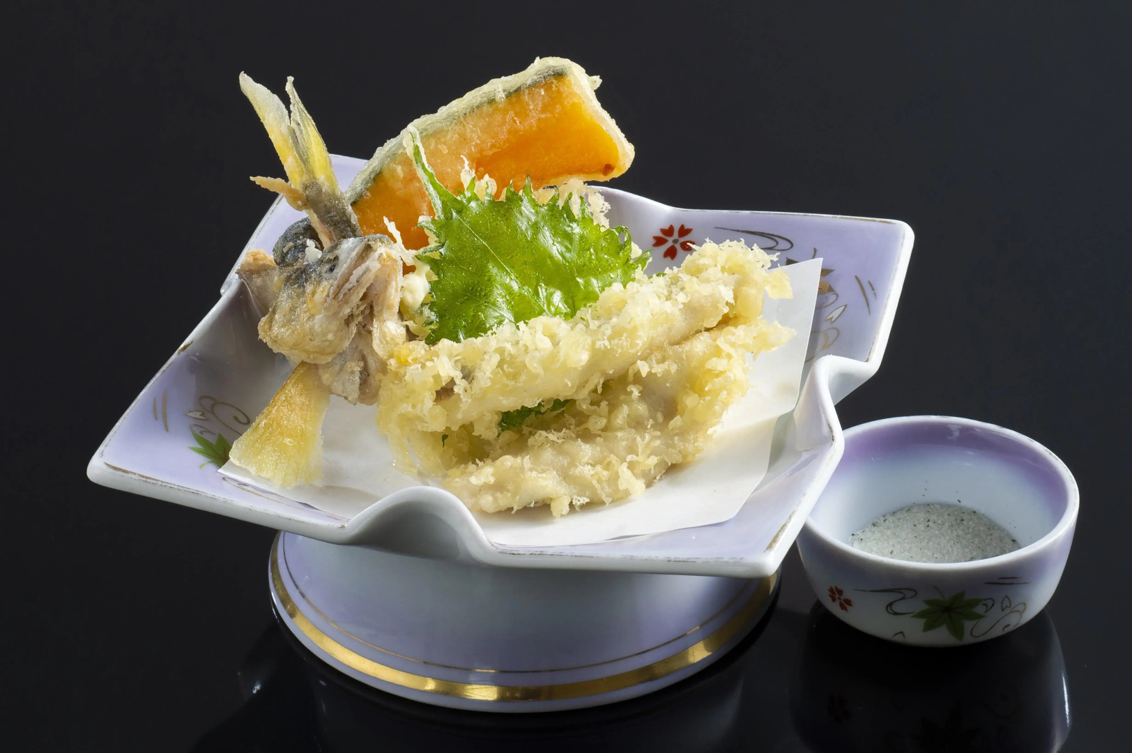 Matsusaka Wanwan Paradise Mori No Hotel