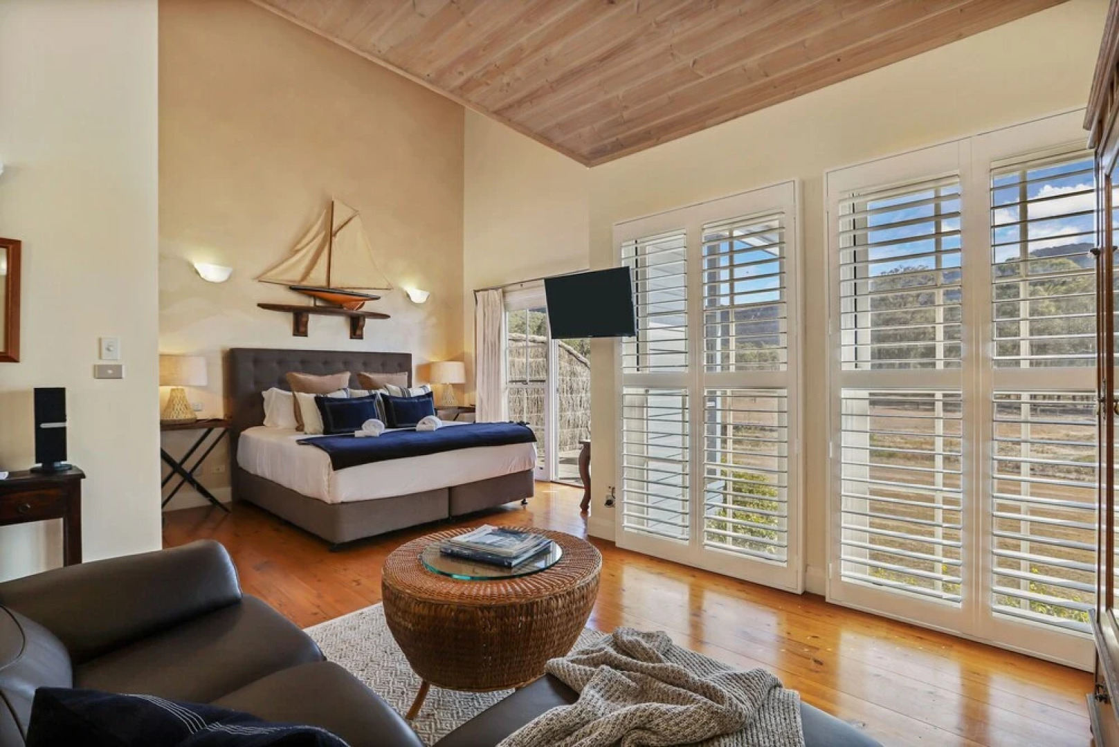 Brokenback Views Country Estate