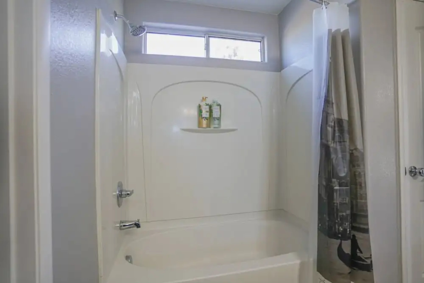 2400sqft House 6beds 3bath Pool Table BBQ