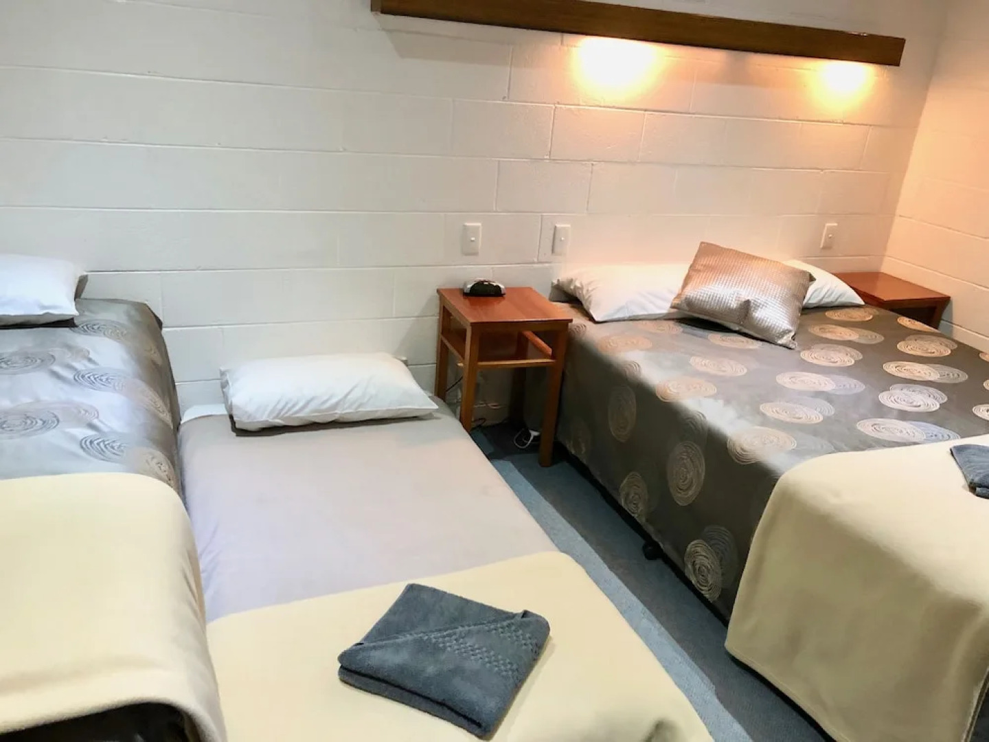 Byer Fountain Motor Inn, Holbrook