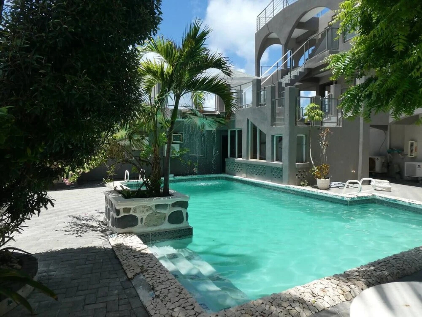 Sun Tan Apartment 12, Near the Ocean