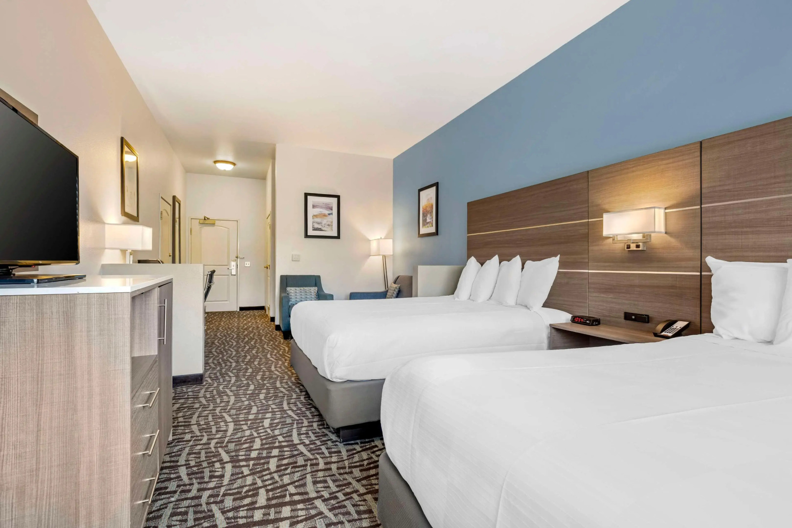 Best Western Plus Lake Elsinore Inn & Suites