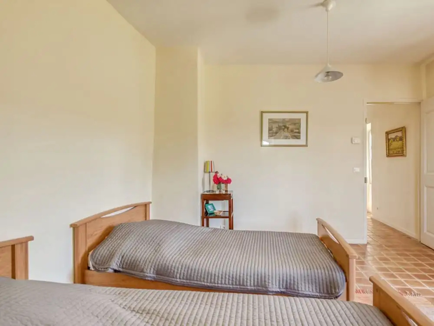 Quaint Holiday Home in Rustrel With Swimming Pool