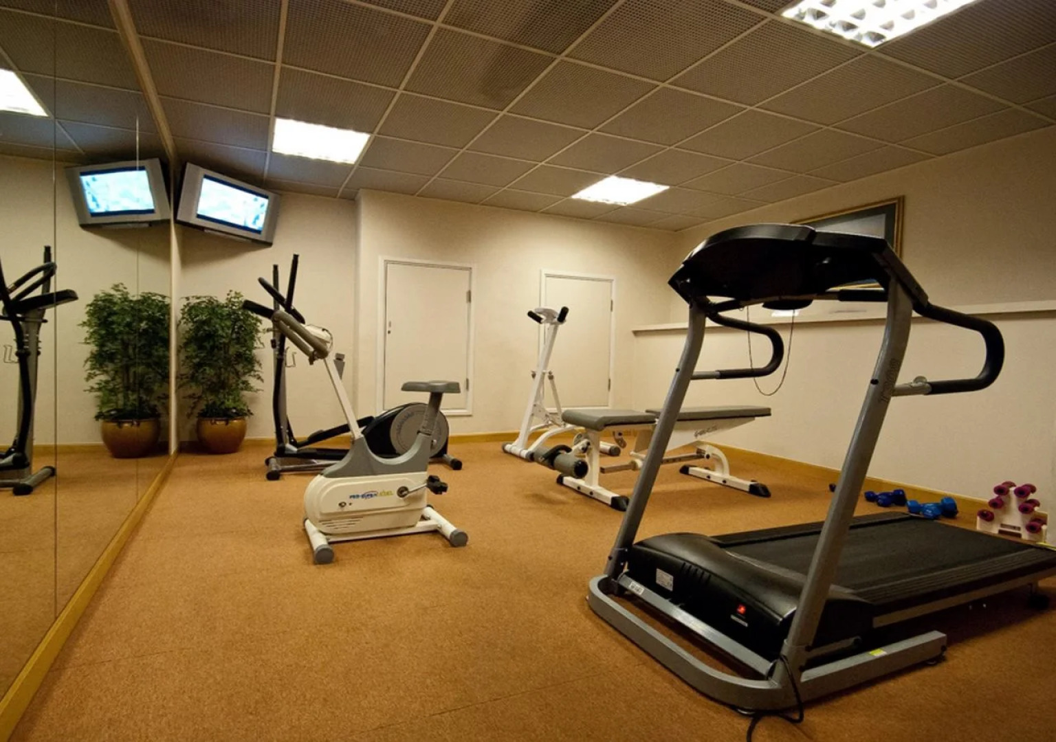 Отель Best Western Plus Hong Kong