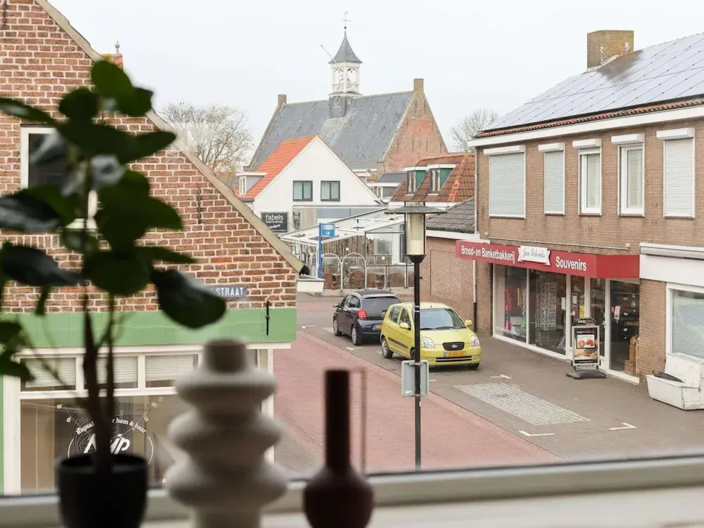 Pleasant Holiday Home in Vrouwenpolder With Garden