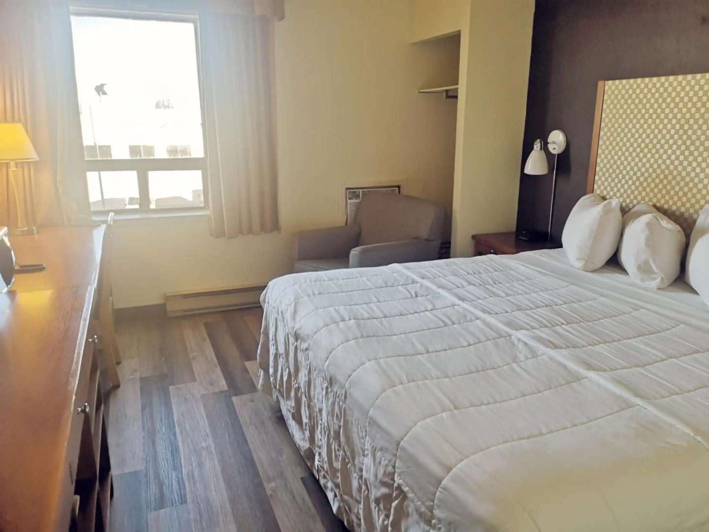 Travelodge by Wyndham Edmonton West