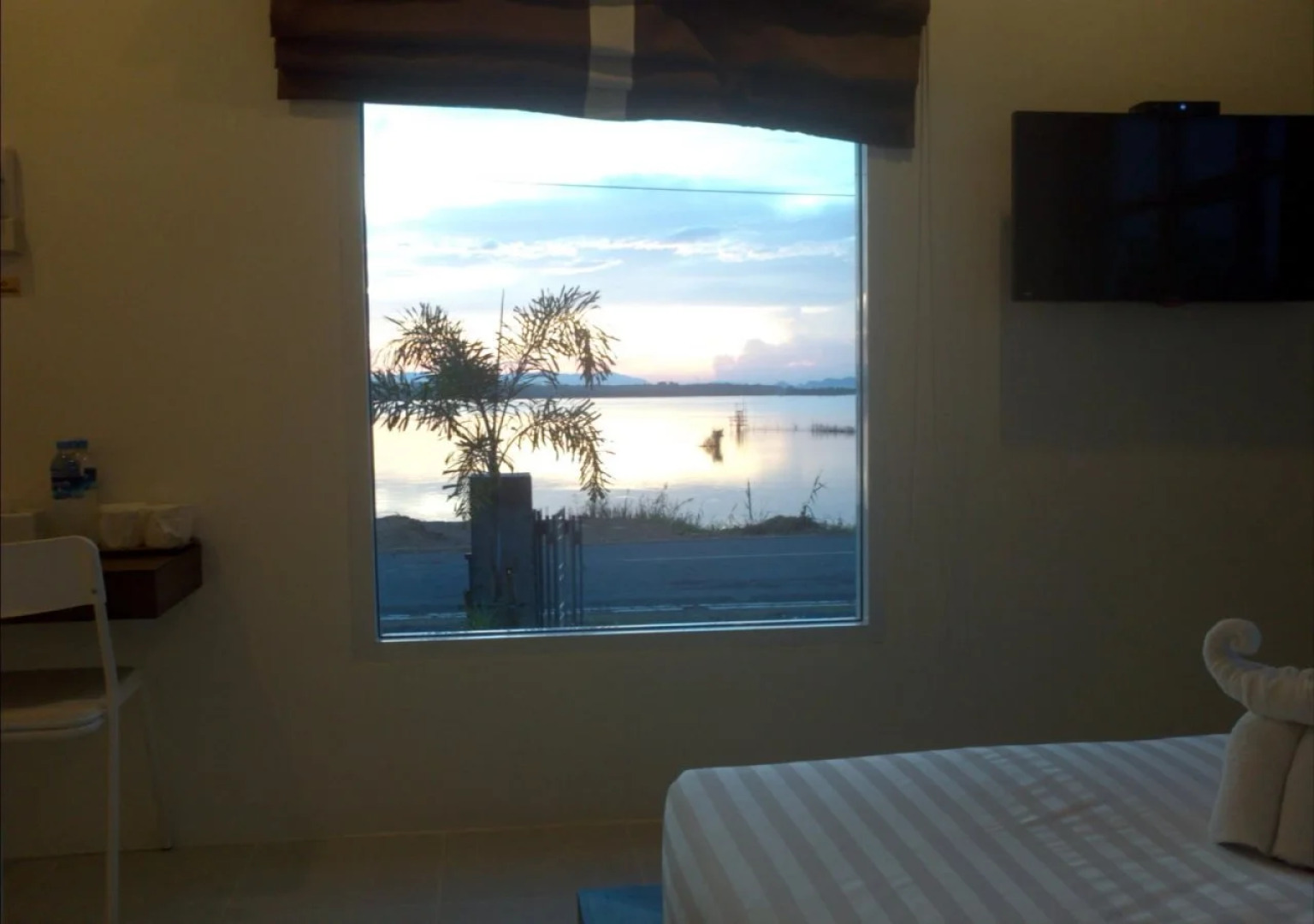 Bed and Boat Ao Payoon Resort