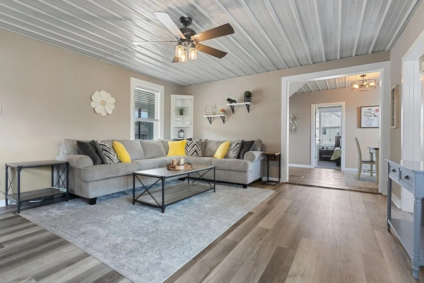 Lazy River Villa - Hottub Fenced Yard Sleeps 11