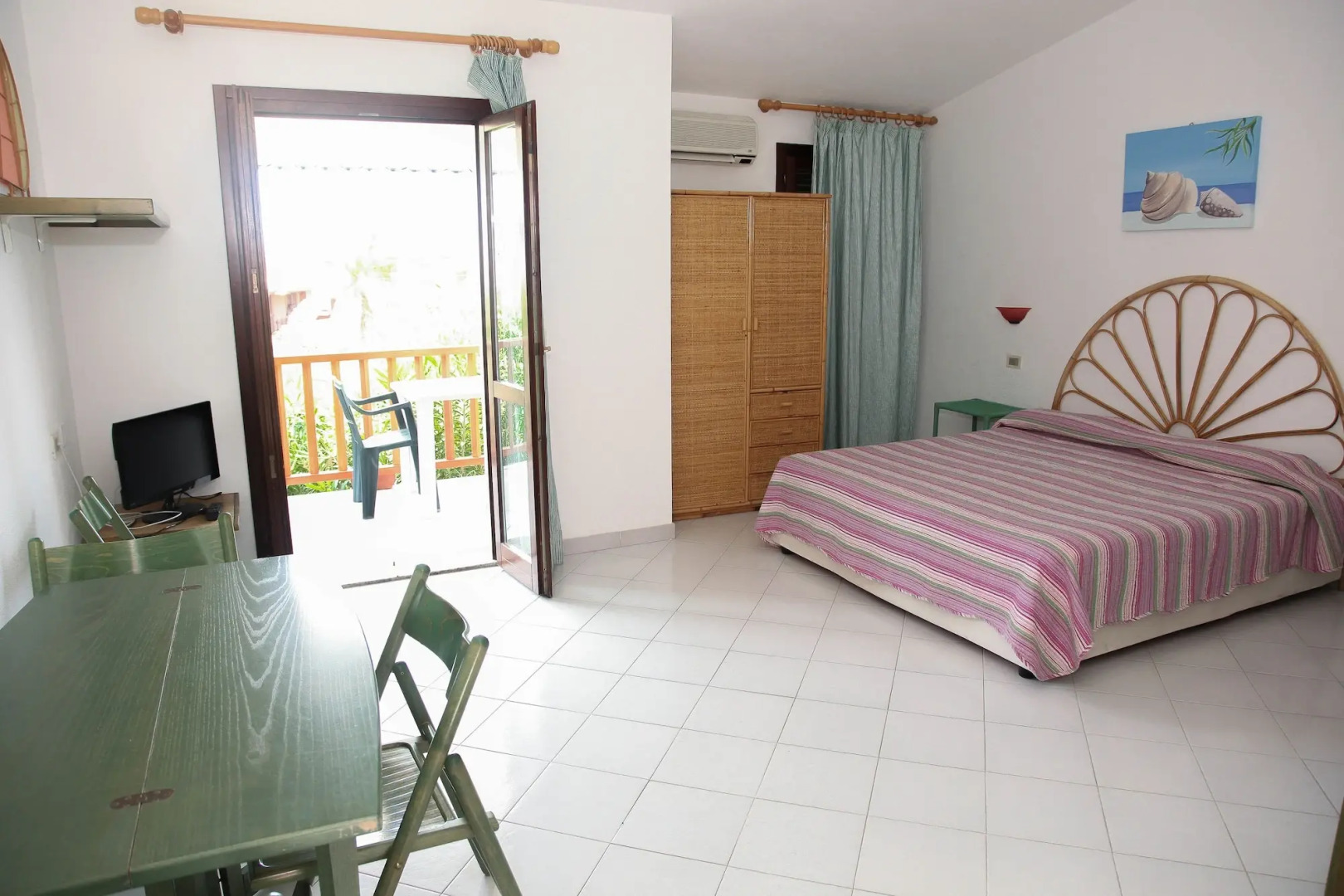 Isola Rossa Borgo Spiaggia