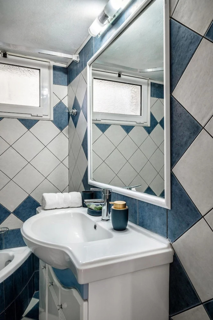 Ariadni Apartment Garden View